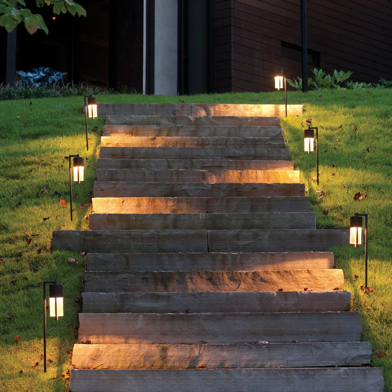 Shelter Low Voltage Metal Pathway Light, Black