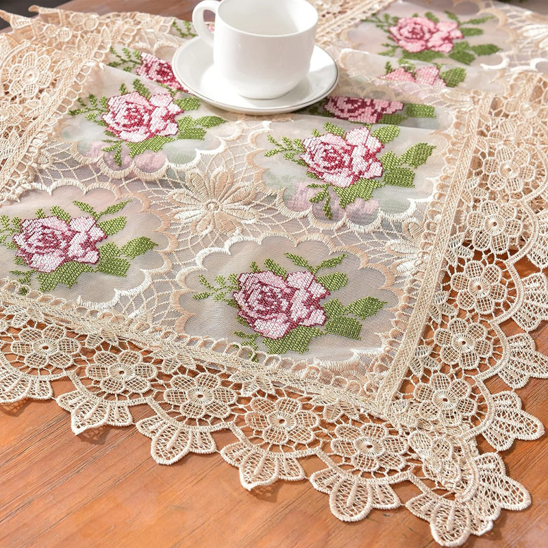 Glennis Dining Linens