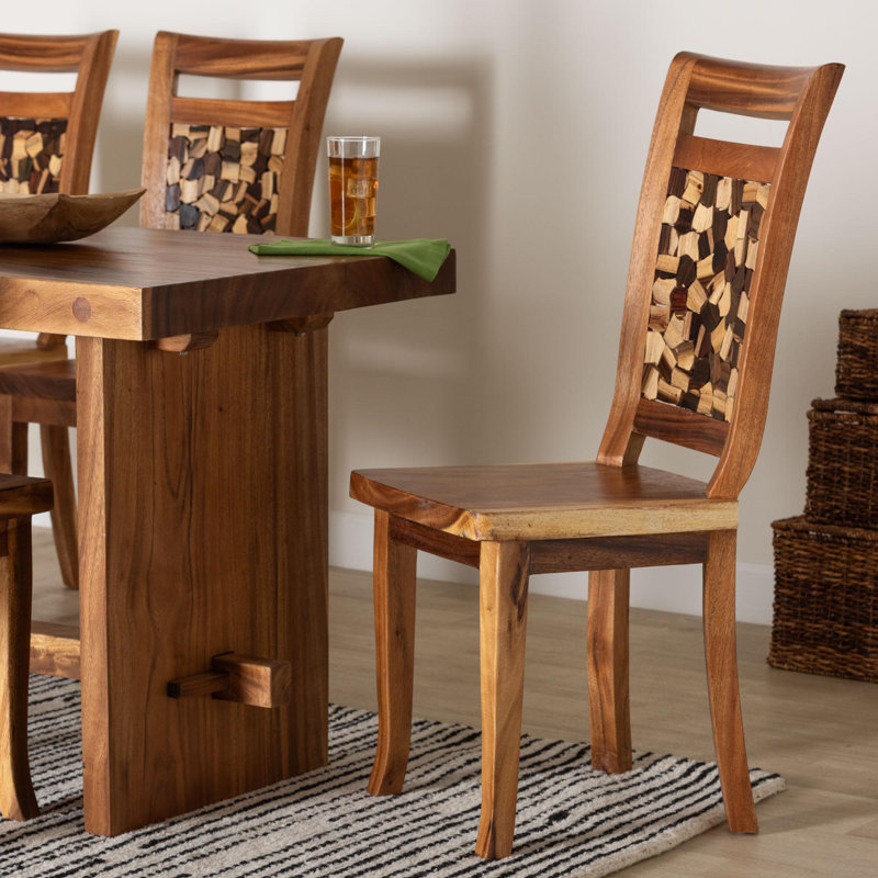 Chaise de salle à manger en bois Bali et Pari Luan Suar