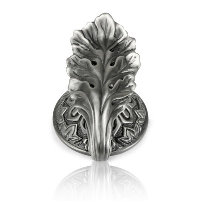 LOUIS XV KNOB WITH SMALL PLATE;