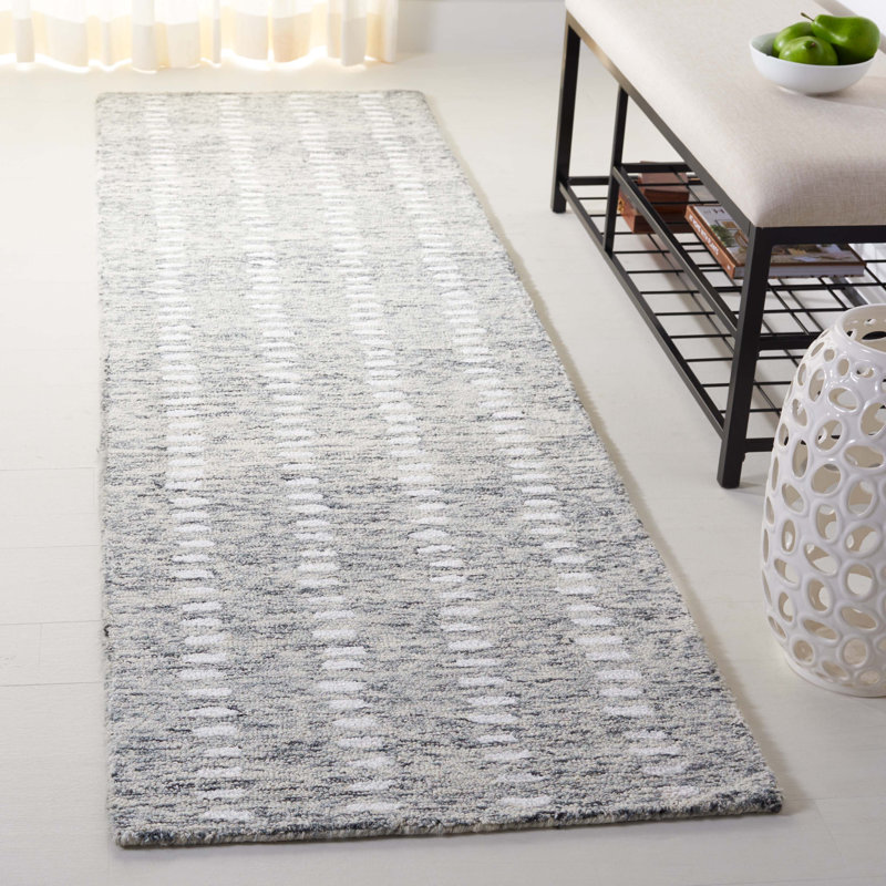 Verree Abstract Hand Tufted Wool/Chenil/Cotton Abstract Rug in Ivory/Gray, Runner 2'3" x 8'