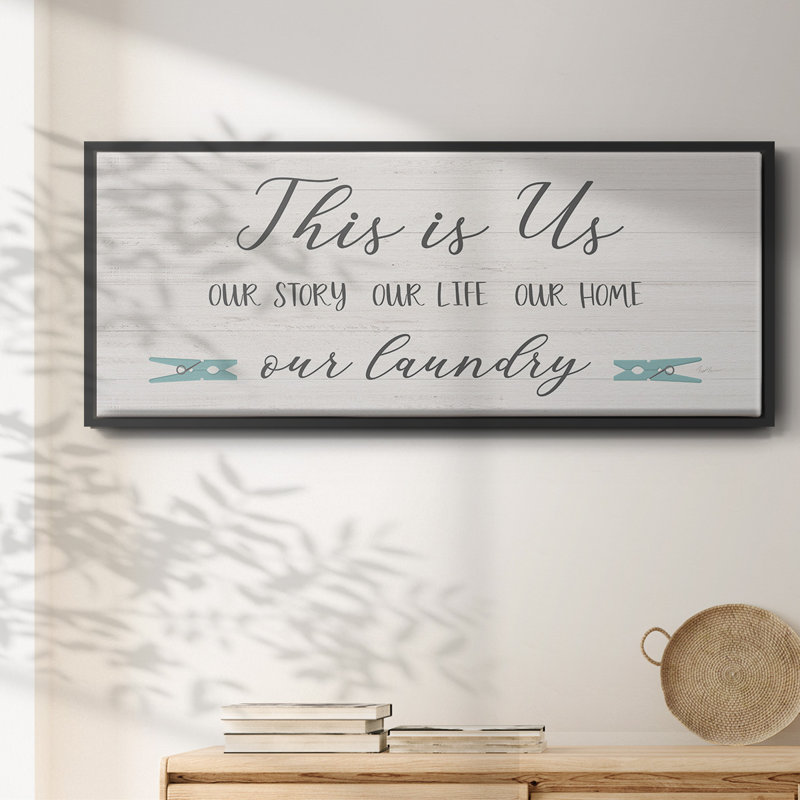 «Us and our Laundry», toile encadrée, H 20 po x l 50 po