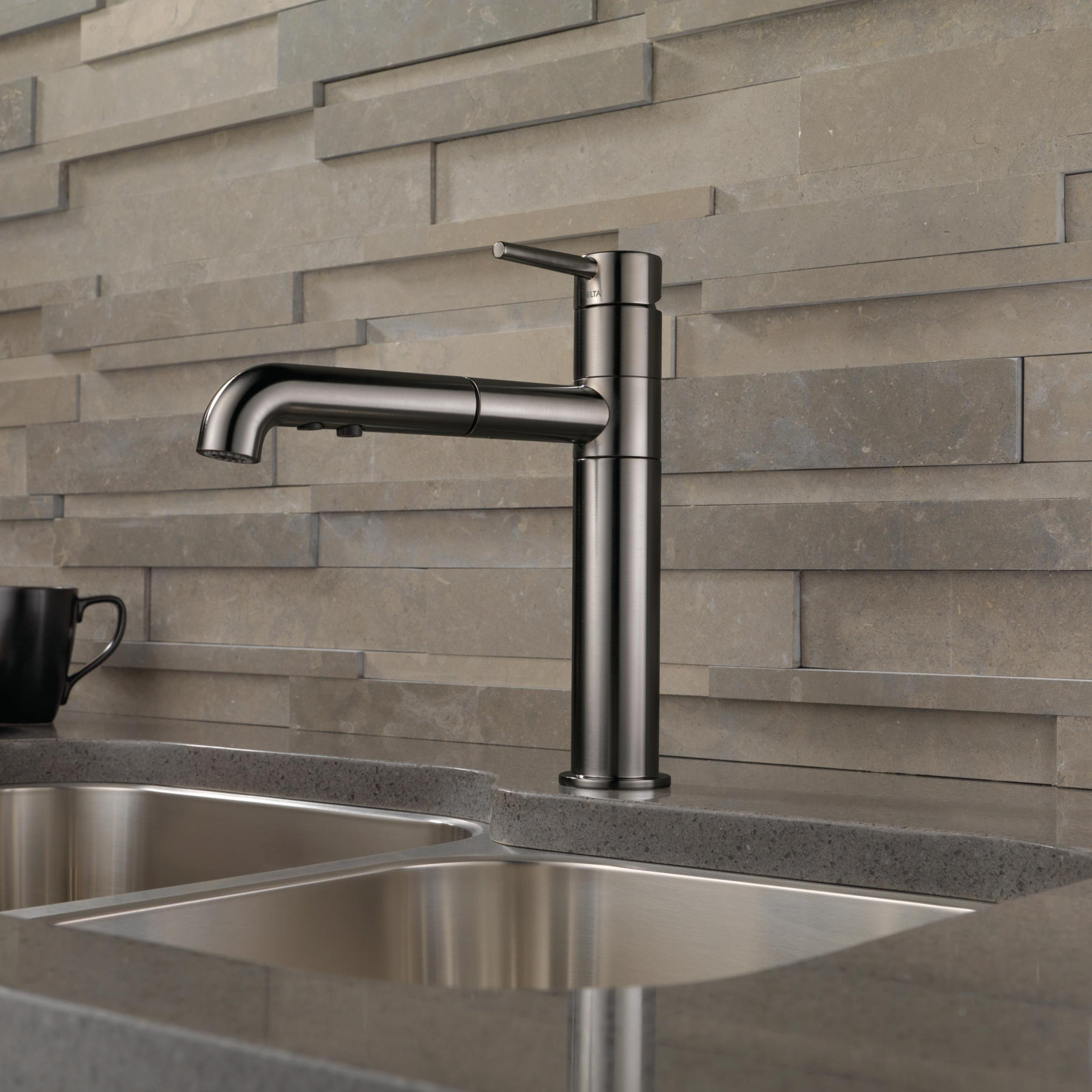 Trinsic Pull-Out Kitchen Faucet, Black Stainless