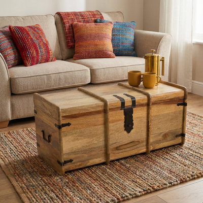 Accent Trunk