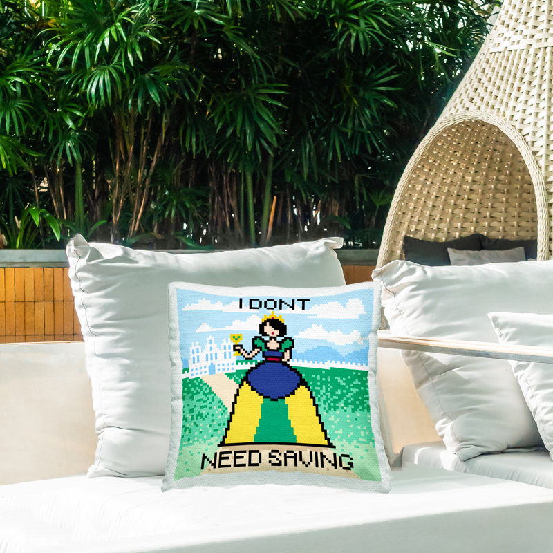 Coussin d'extérieur «Don't Need Saving Pixel Princess» par Grace Popp