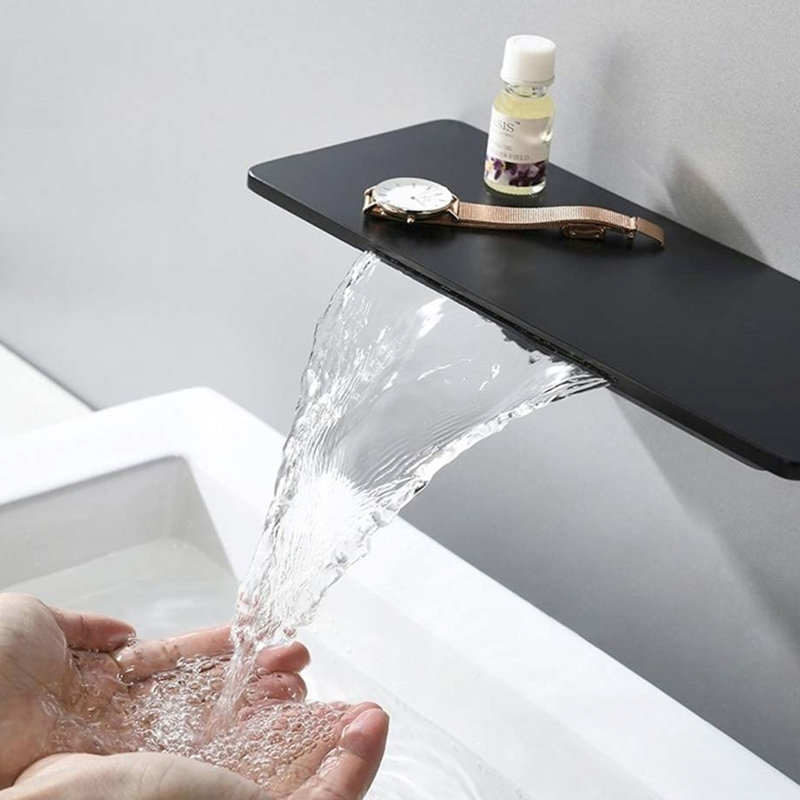 Luminaire cascade de lavabo de salle de bain noir mat, composé de laiton, simple pour un contrôle simple de l'eau, attrait moderne, créé avec une configuration compacte sans effort