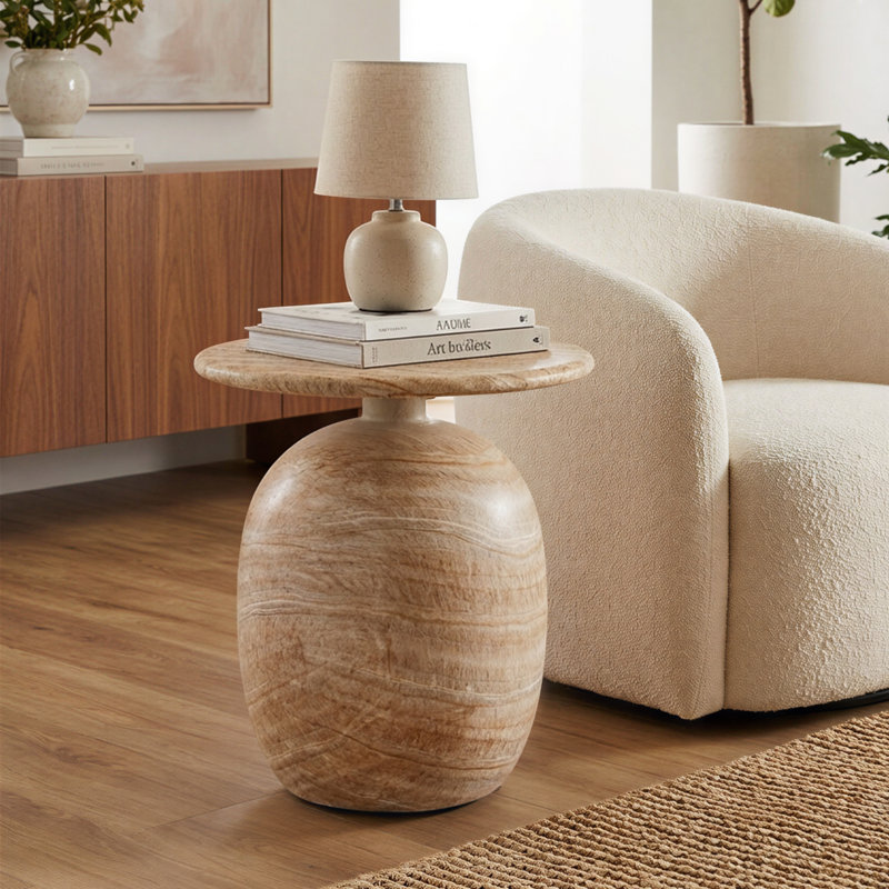 Table d'appoint ronde en béton à effet de travertin miel Miriam Onyx pour salon et chambre à coucher
