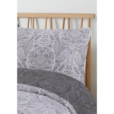 Munhall Cotton Blend Damask Duvet Cover Set with Pillow Shams
