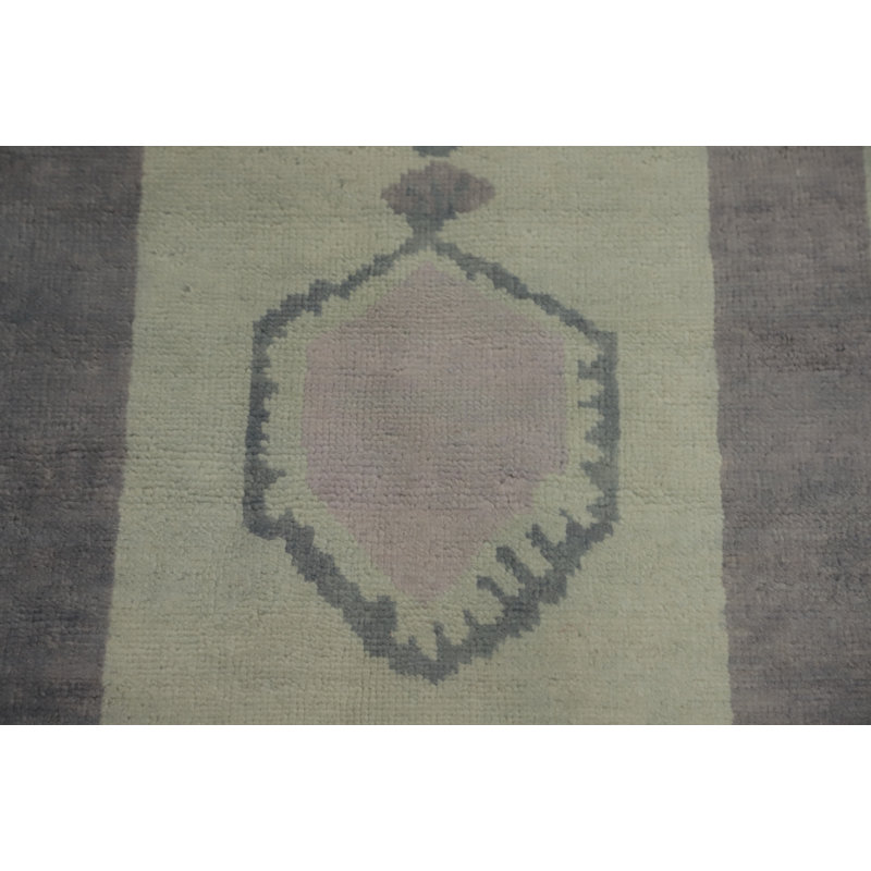 Tapis à motif géométrique de teinture végétale 6 x 8
