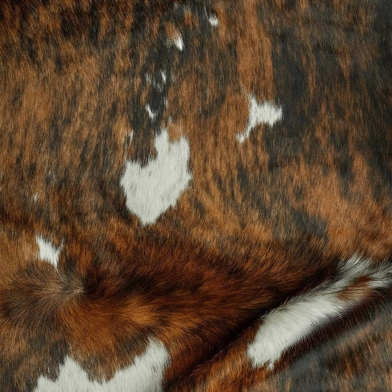 Tapis brun / blanc en cuir de vache fantaisie fait à la main 6 pi x 7 pi imprimé animal