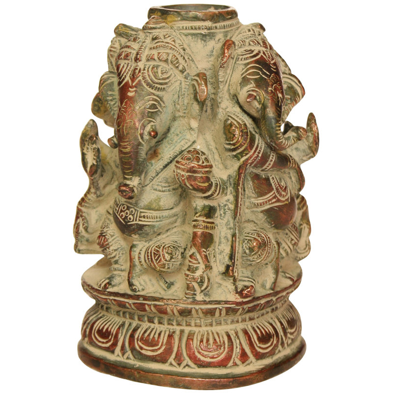 Support avec quatre Ganesha