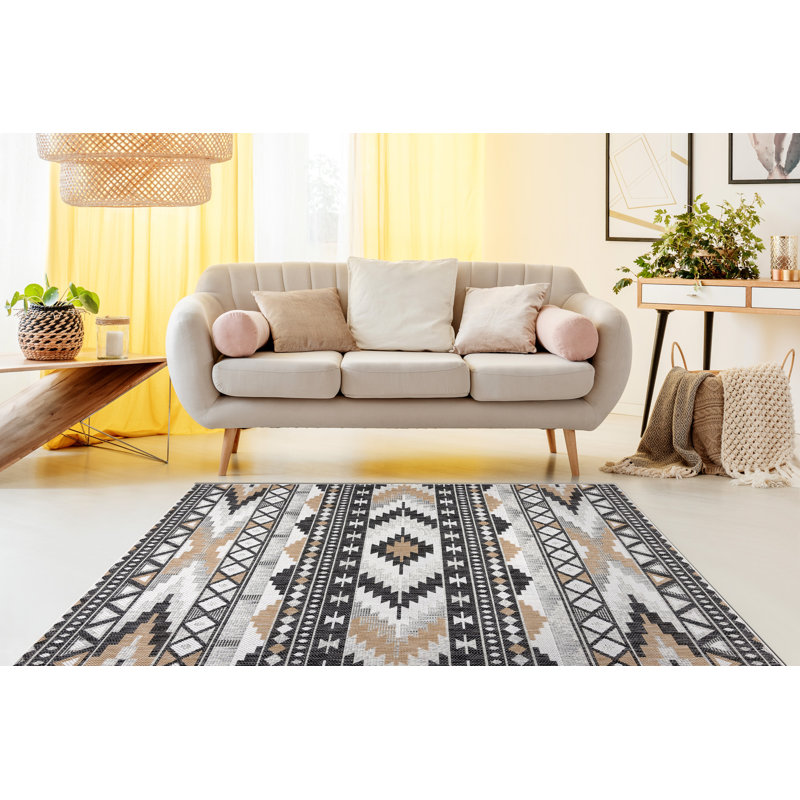 Eduarte Geometric Indoor / Outdoor Area Rug, Rectangle 180 x 270cm