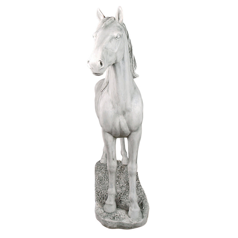 Statue de cheval majestueux