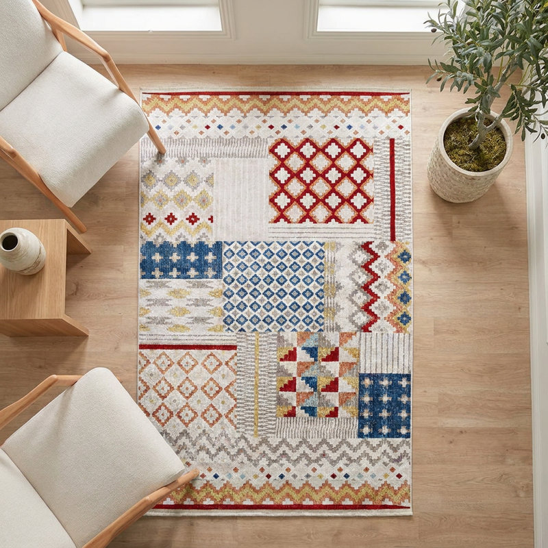 Bohemian Geometric Patchwork Multicolor Area Rug (2.6' x 4.9')