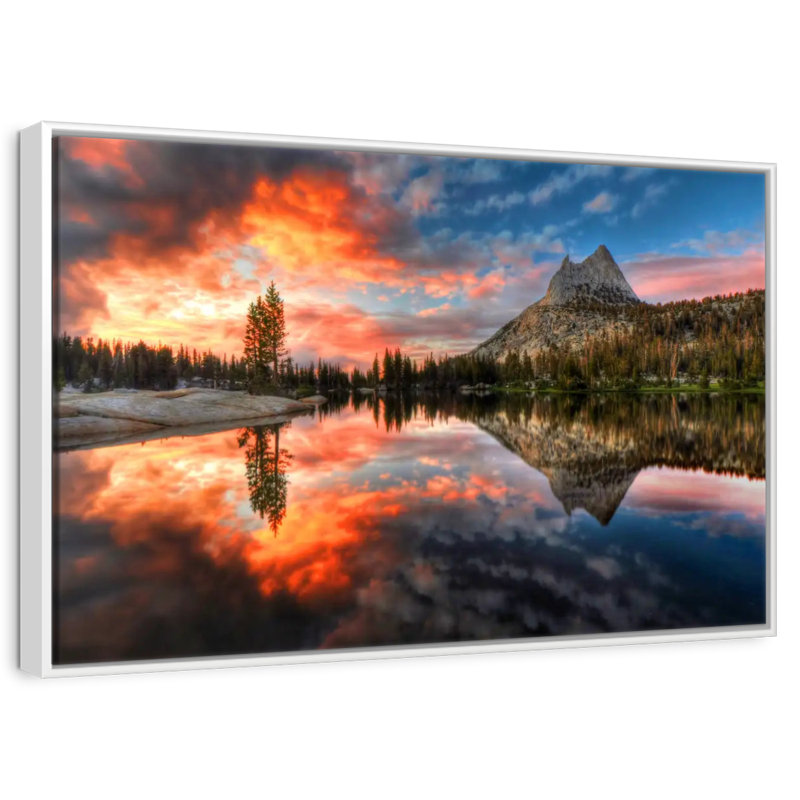 Coucher de soleil au parc Yosemite, Cadre flottant blanc, 13 po x 9 po