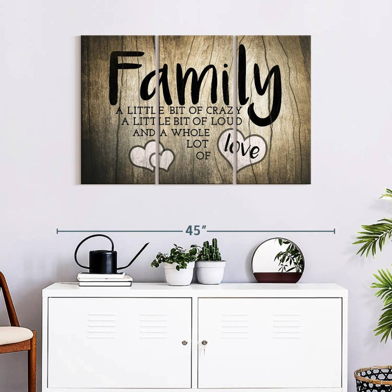 «Family Love Typographie», reproduction sur toile, H 38 po x l 24 po x P 1,25 po