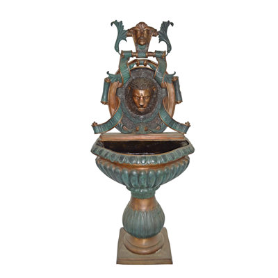 Statue de fontaine murale à tête de lion en bronze - Taille: L 32 po x l 22 po x H 70 po.