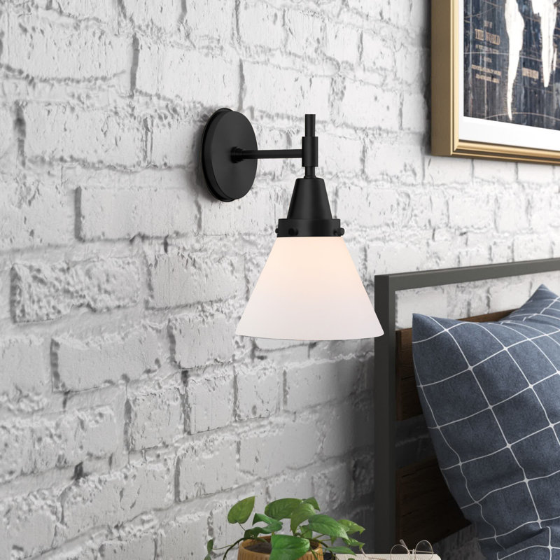 Gayle Armed Sconce, Matte Black, LED, Matte White