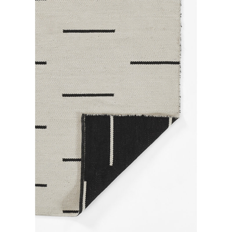Tapis intérieur / extérieur ivoire / noir tissé à la main Malmo, Rectangle 5 pi x 7 pi 6 po