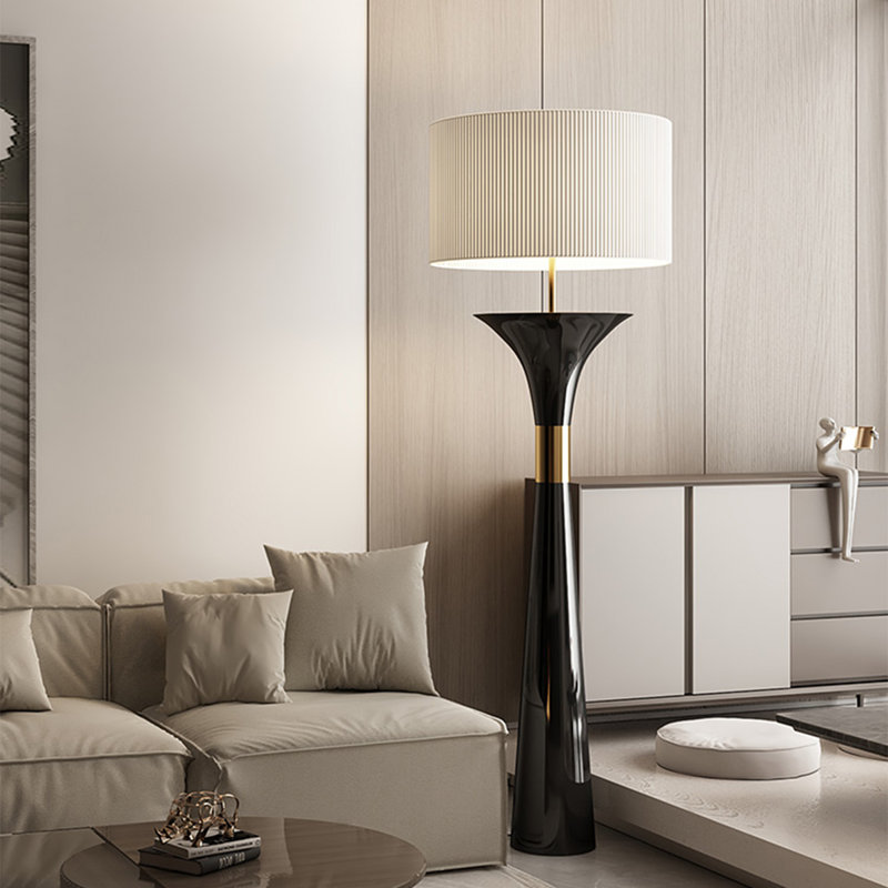 Lampes sur pied en fer noir, Noir