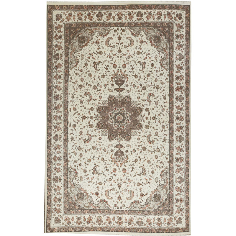 Elegance Oriental Area Rug in Brown/Ivory