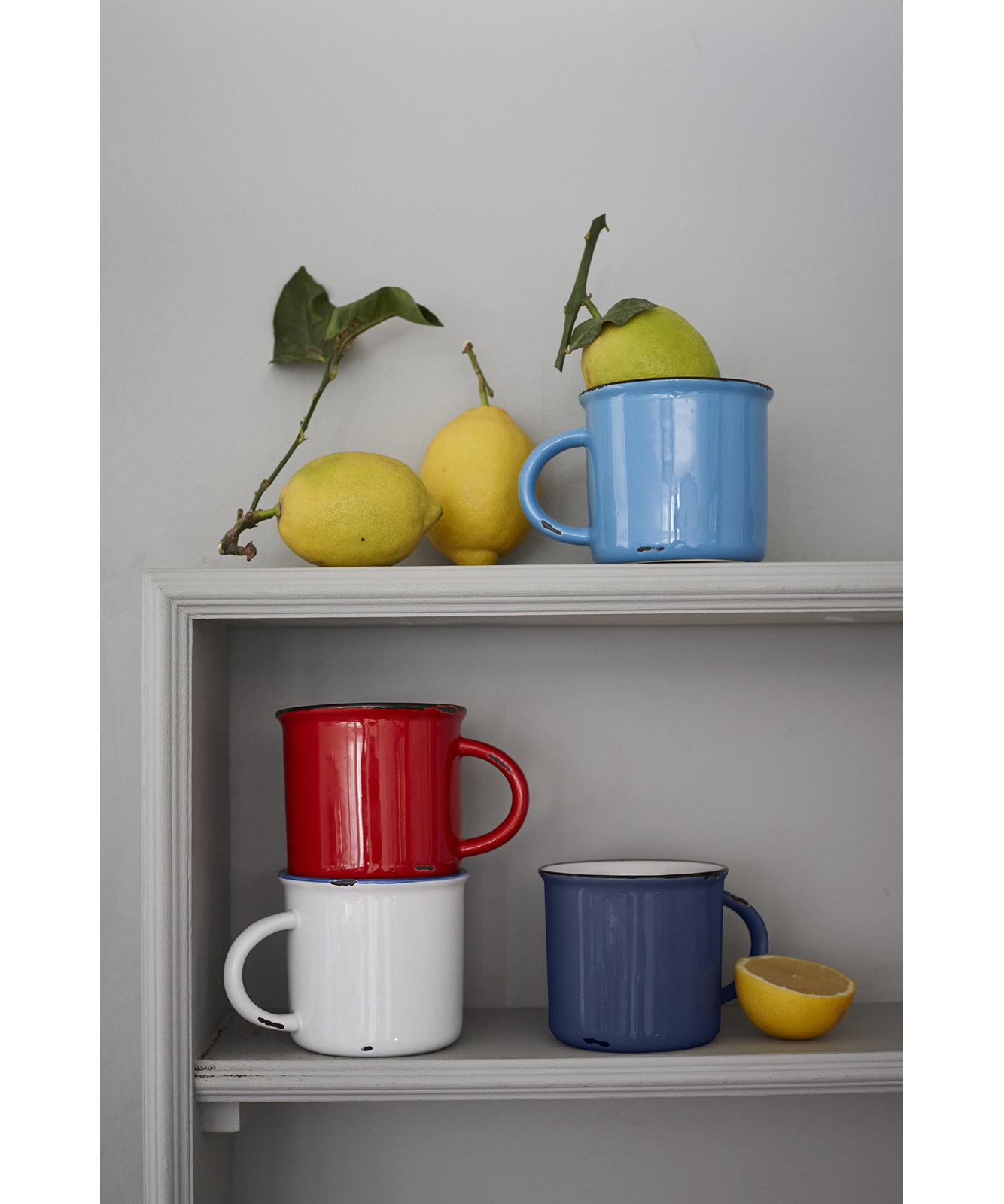 Tinware Stoneware Mug, White/Blue/Navy/Red