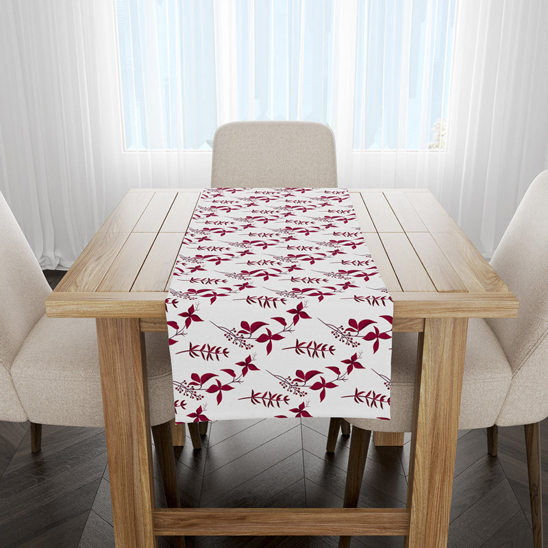 Middleburg Floral Table Runner