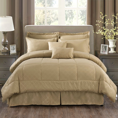 Jersey Knit Plaid Comforter
