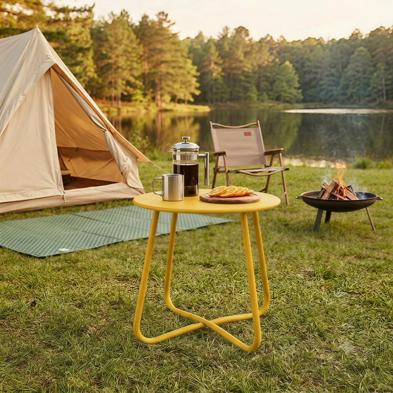 Table d'appoint extérieure en acier, Yellow