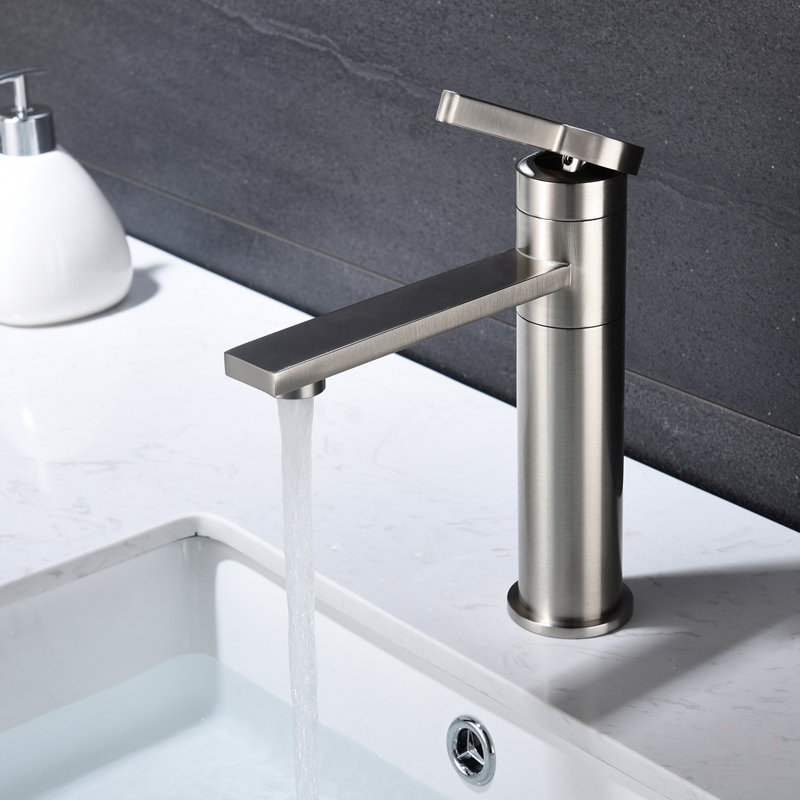Robinet de lavabo de salle de bain à poignée simple