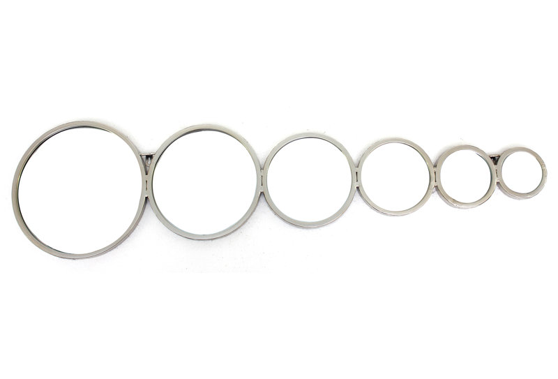 Mantooth Metal Wall Mirror