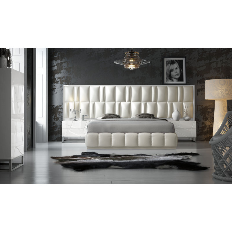 Annalya Upholstered Standard Bed, High Gloss, Queen