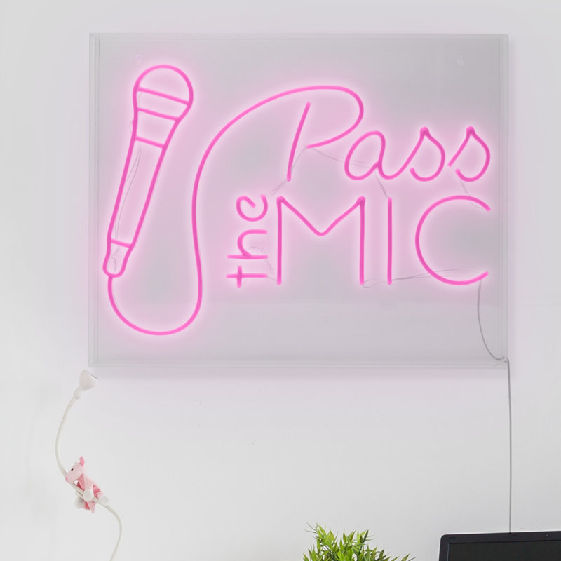 Wall Decor on Resin