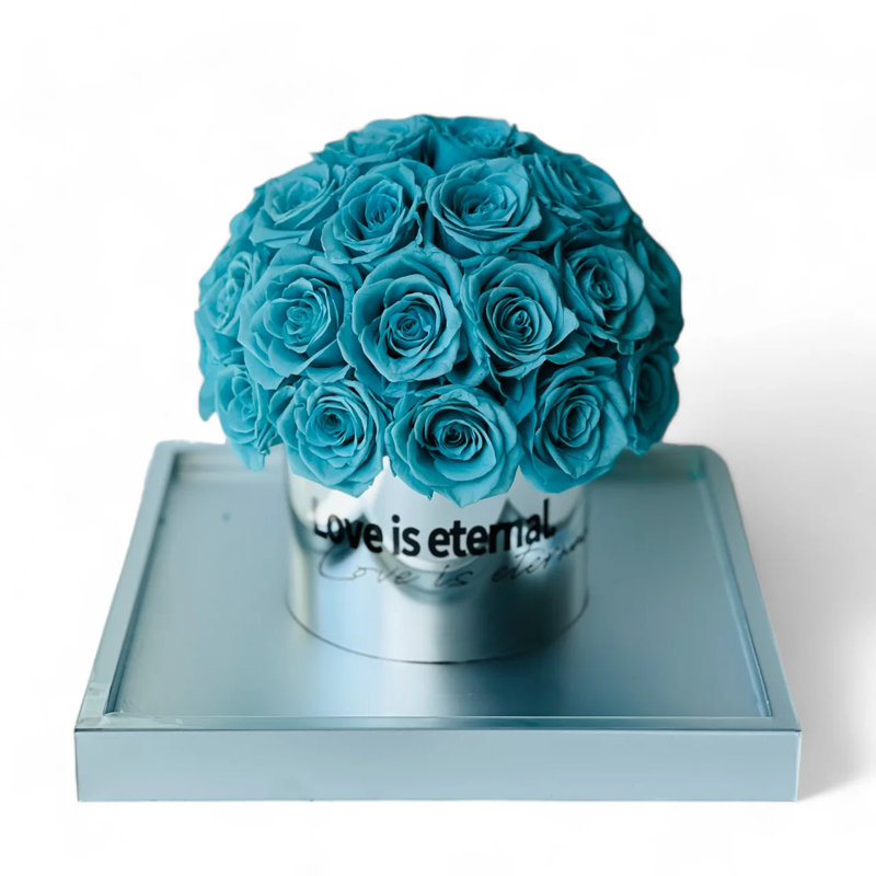 Arrangement de roses en boîte