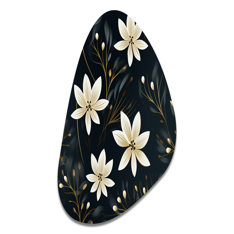 Rosalie - Art mural asymétrique en métal à forme florale, H 39 po x l 21 po