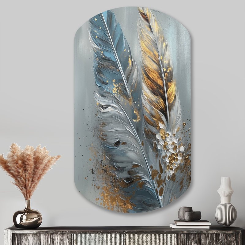 Una - Décoration murale irrégulière en métal en forme de cylindre Glam Feather, H 43 po x l 23 po
