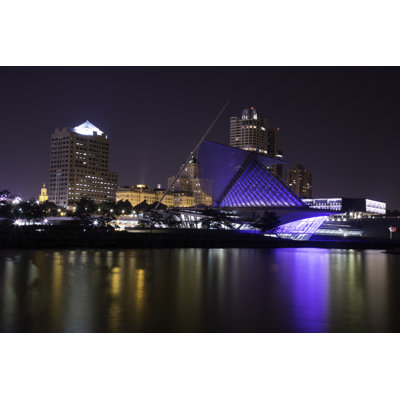 Milwaukee Night Skyline - Photographie sur toile tendue
