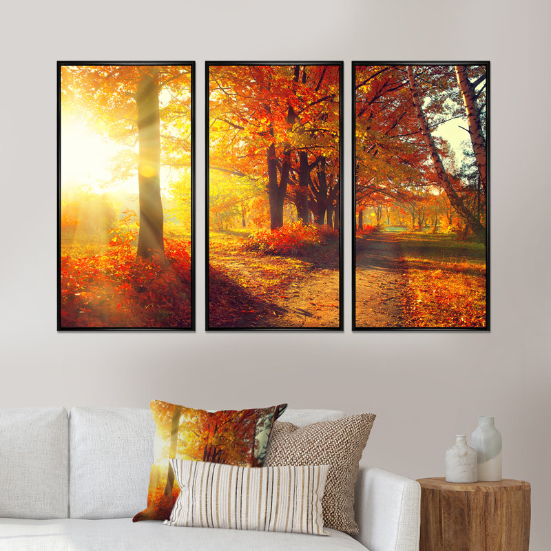 Autumnal Trees in Sunrays - 3 pièces, reproduction sur toile, 32" H x 48" W