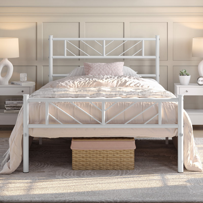 Base de lit plateforme avec tête de lit Armanni, Simple, Blanc