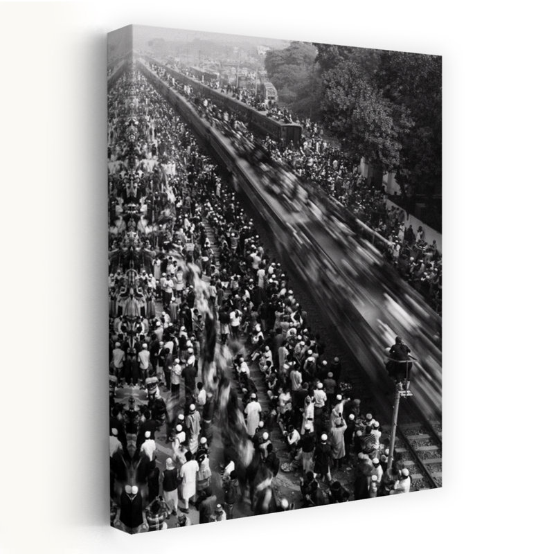 Le dernier train du monde Ijtema. Art mural contemporain, H 24 po x l 16 po