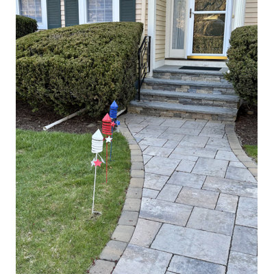 33" Fourth of July Fireworks Stakes