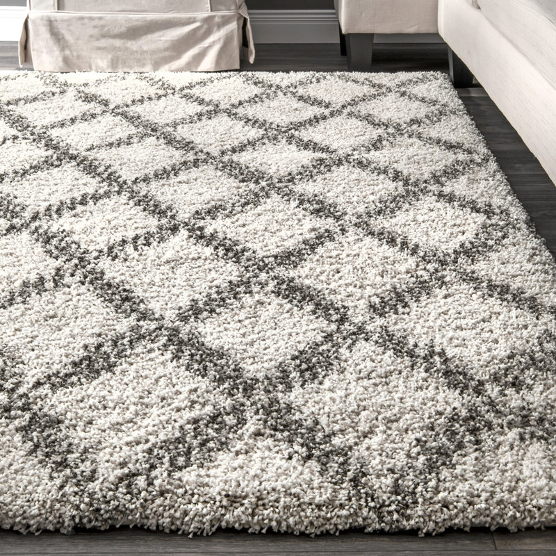 Johnsburg Geometric Indoor Rug, Rectangle 6'7" x 9'