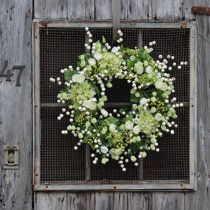 Tender Hearts Wreath - Darby Creek Trading