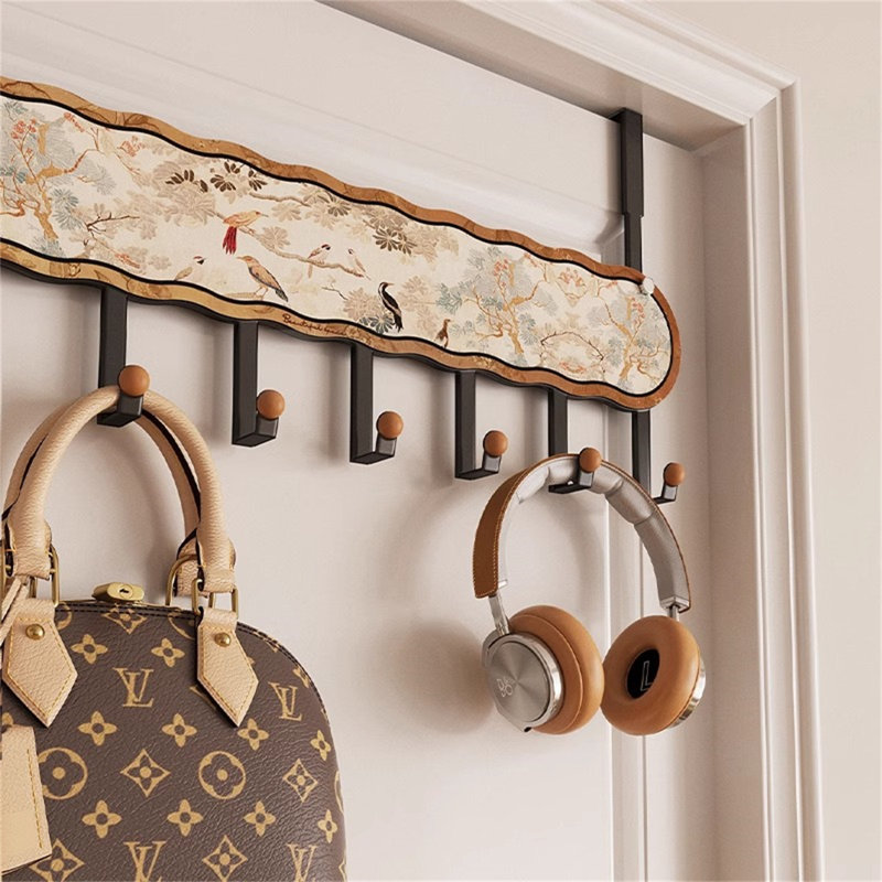 Crochet en fer sans porte, H 11 po x l 23,62 po x P 1,77 po