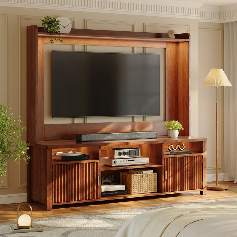 Meuble télé H 70,9 po avec panneau à cannelures, lumières DEL, station de charge et armoires de rangement, Bois brun foncé