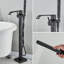 Robinet de baignoire autoportant monocommande à fixation au sol avec douche à main-102491315
