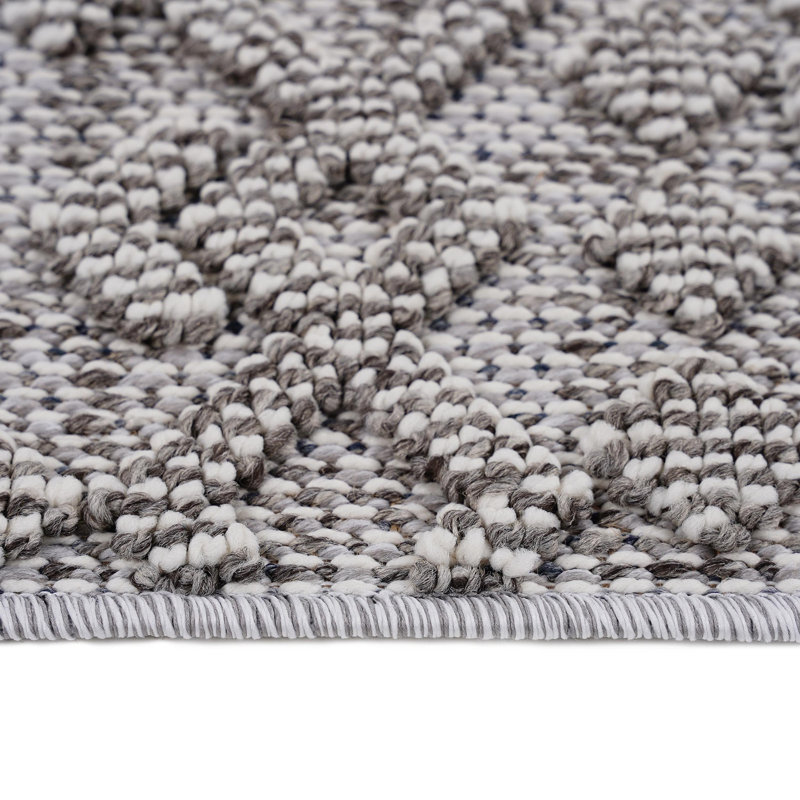 Traditional Indoor/Outdoor Area Rug, Runner 2'2" x 8'