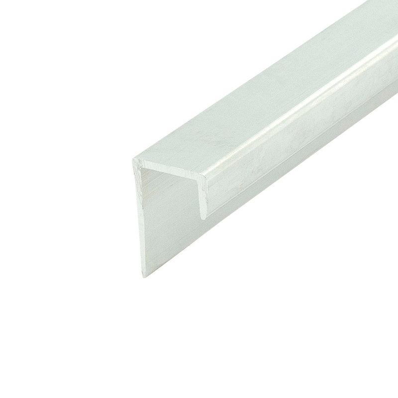 Le profilé en aluminium Outwater convient à un matériau de moulure en aluminium de 1/2 po d'épaisseur et un moulage de 72 po de longueur (paquet de 10)