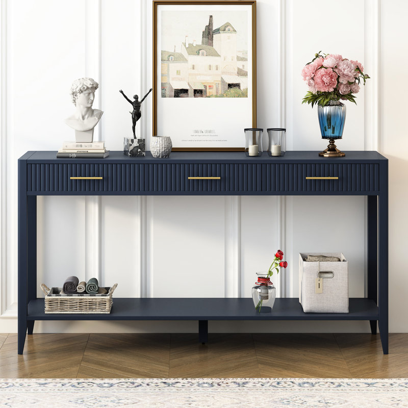 Console Ustyle à rayures verticales. Fabriqué avec des pieds. Pour l'entrée, le couloir, le salon. Console d'entrée de couleur bleu marine avec tiroirs élégants. Matériau, longues pattes pour plus de stabilité. Pièce convenable,