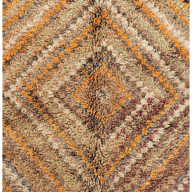 Checkered Midcentury Tulu Rug in Soft Colours